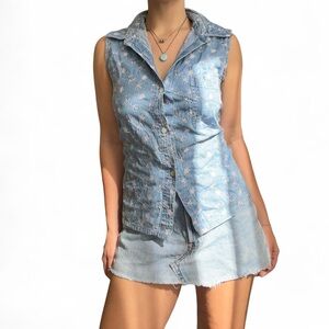 Stylish Sleeveless Blue Button Down Shirt